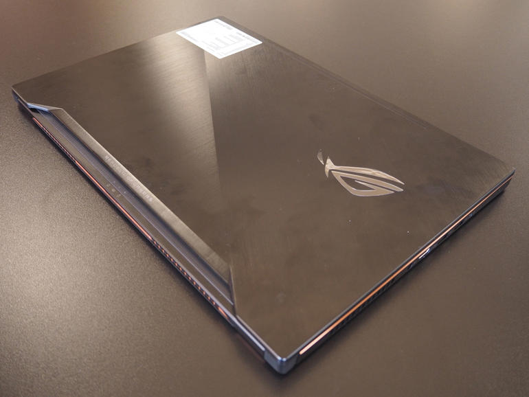 ASUS ROG ZEPHYRUS DESIGN: LIGHT NOT LITE