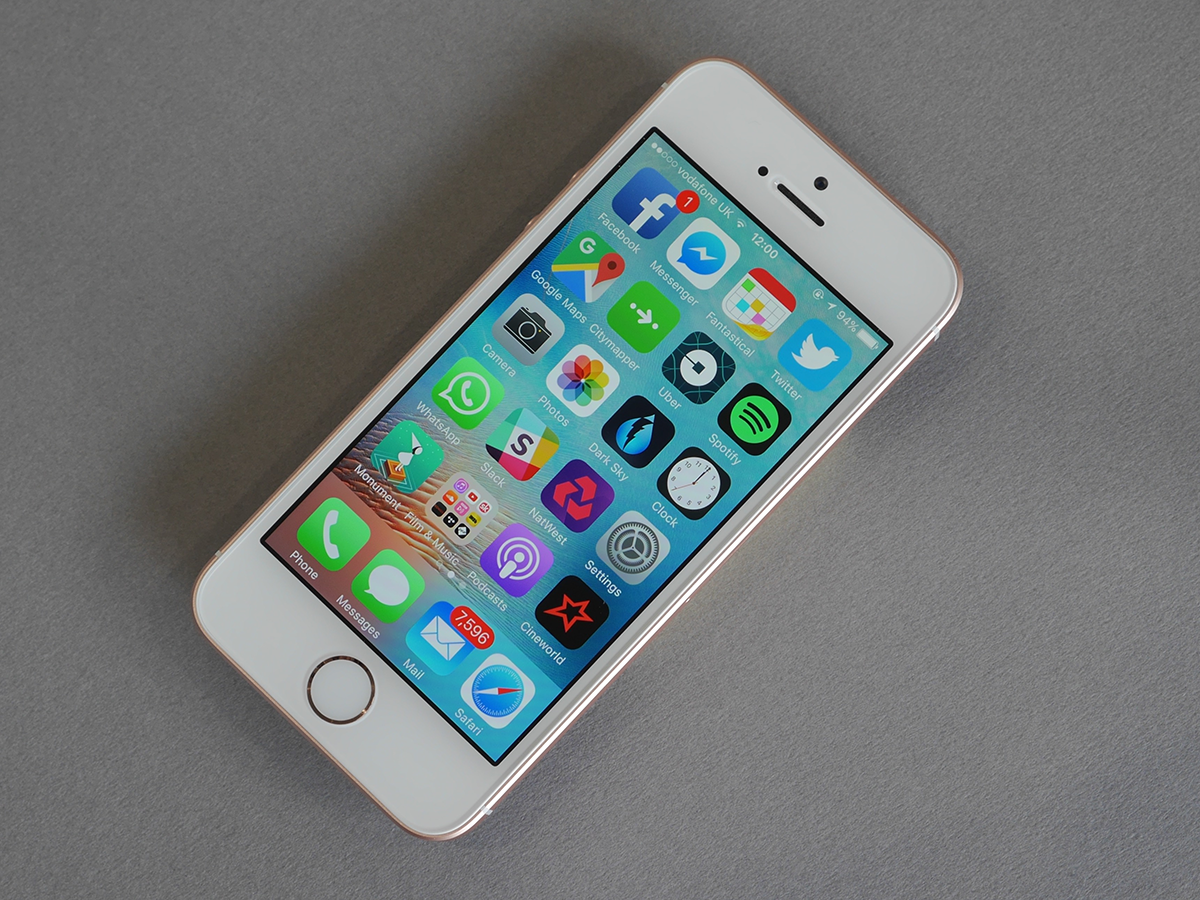 WHEN WILL THE APPLE IPHONE SE 2 BE OUT?