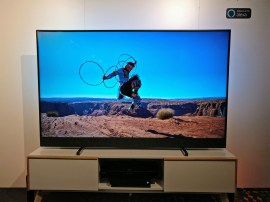 Philips 8804 LCD TV hands-on review