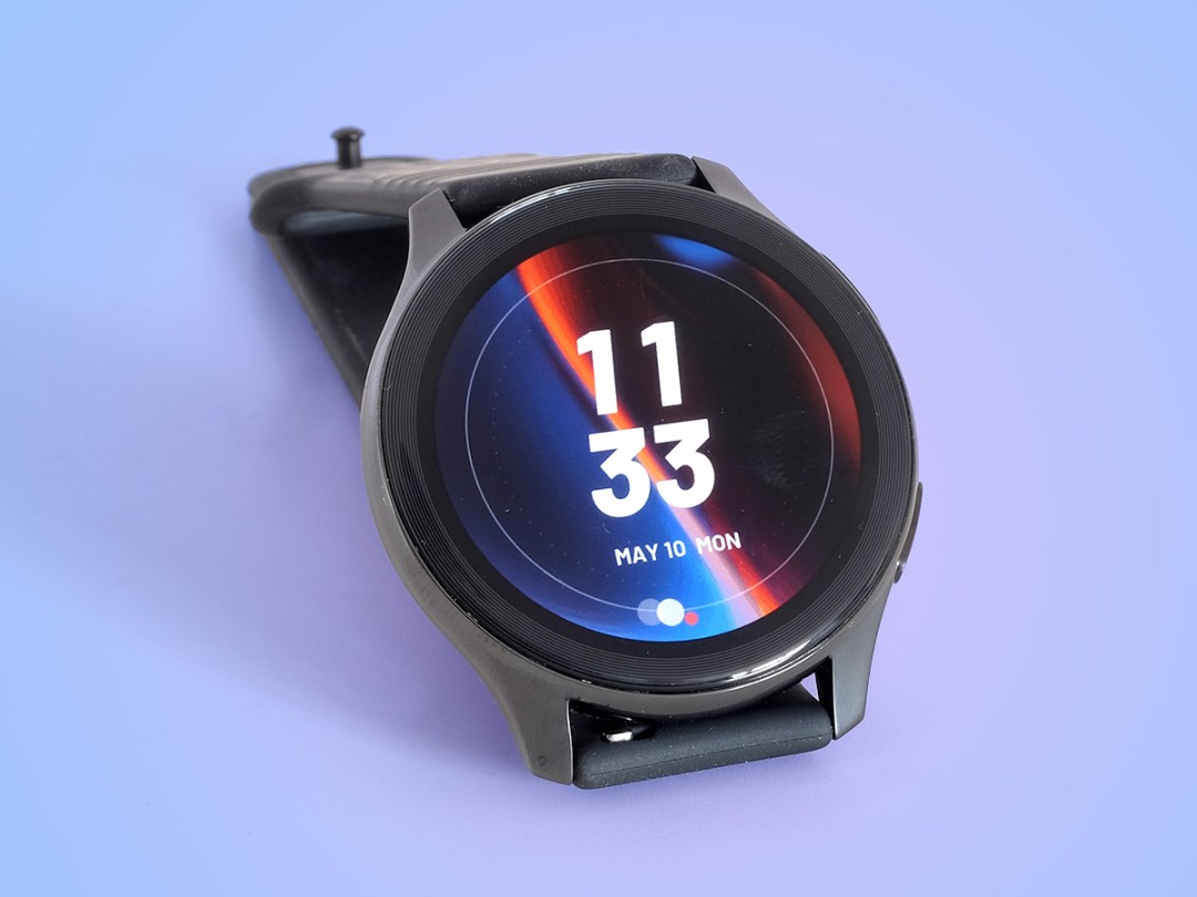 All Samsung Galaxy Watch 5 models against purple background