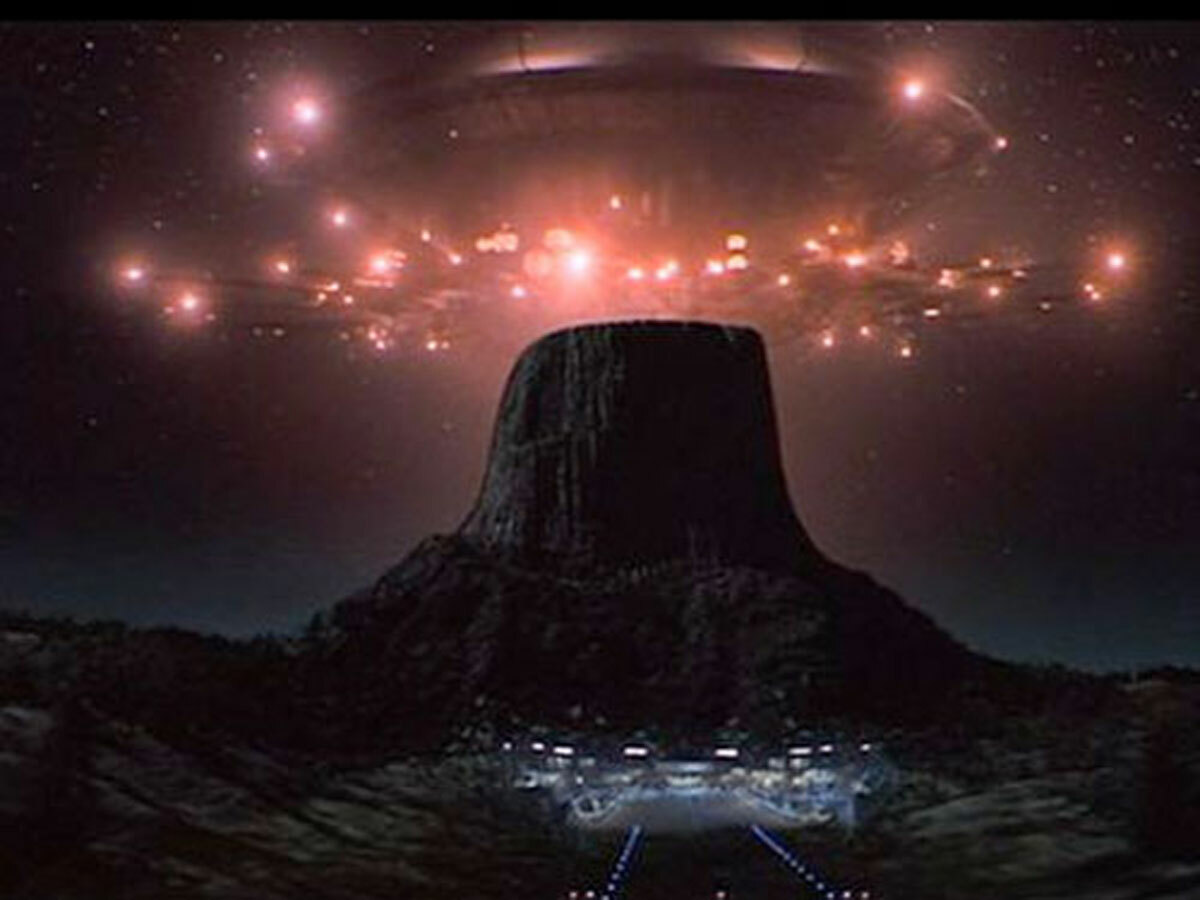 Close Encounters of the Third Kind (1977)