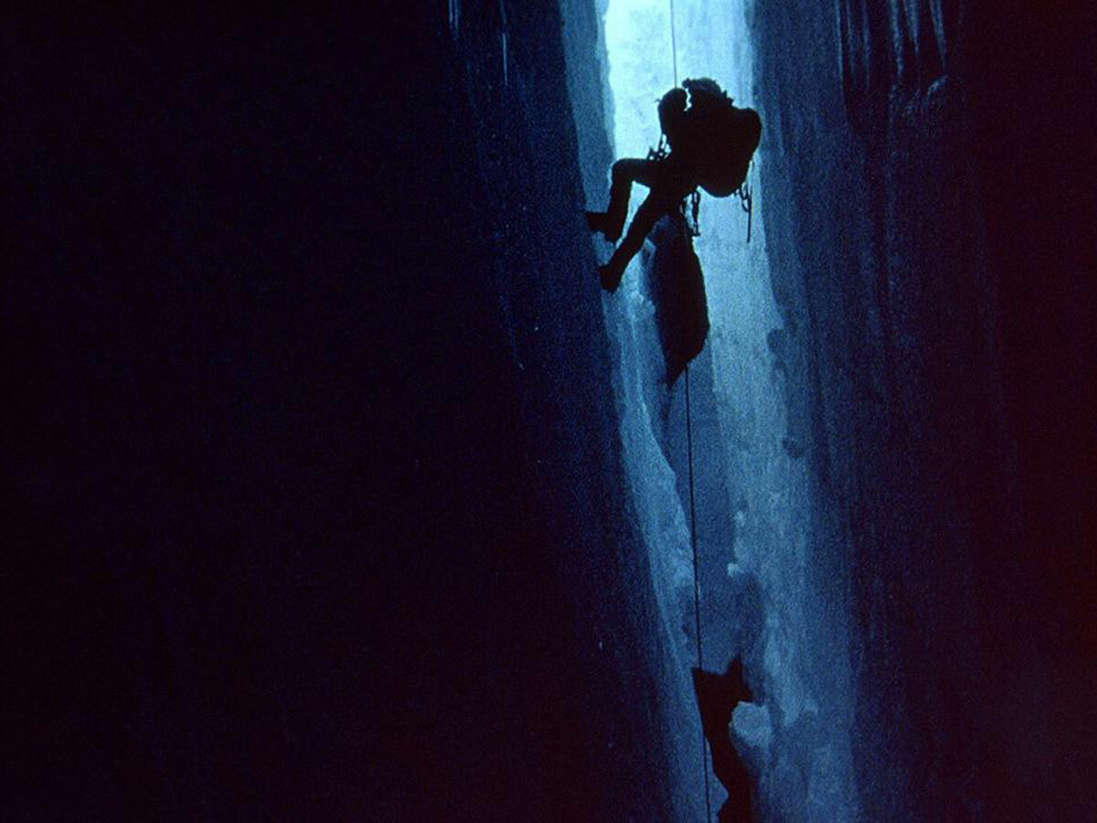 Touching the Void (2003)