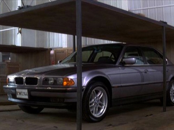 BMW 750iL – Tomorrow Never Dies