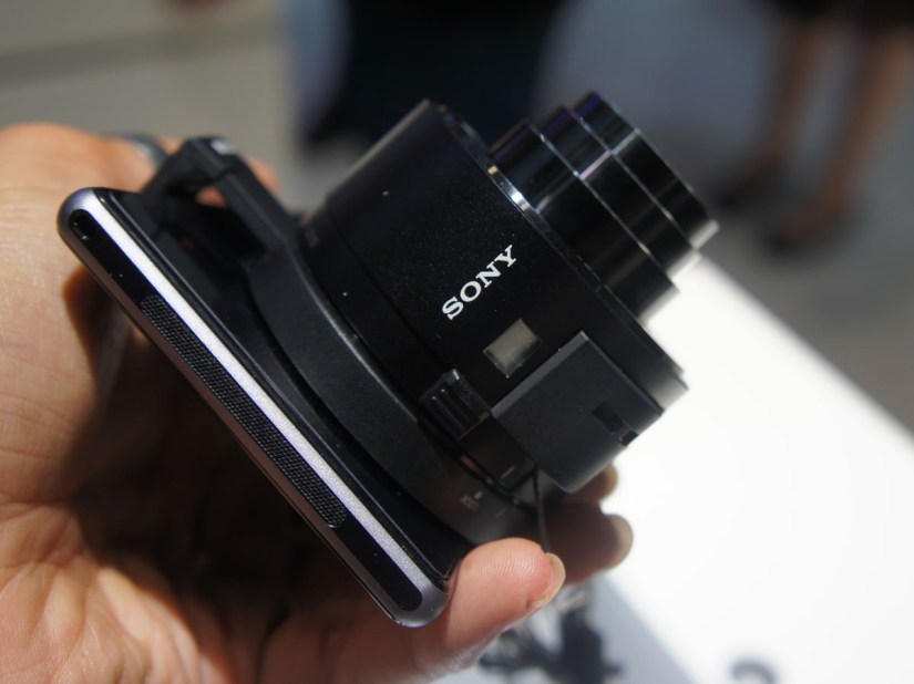 Hands-on review: Sony Cyber-shot QX10 and QX100 Smart Lenses