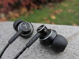 SoundMagic ES20 review