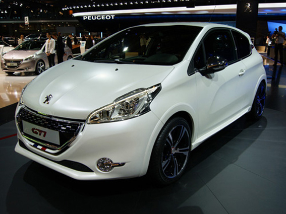 Peugeot 208 GTi – best for boy racers