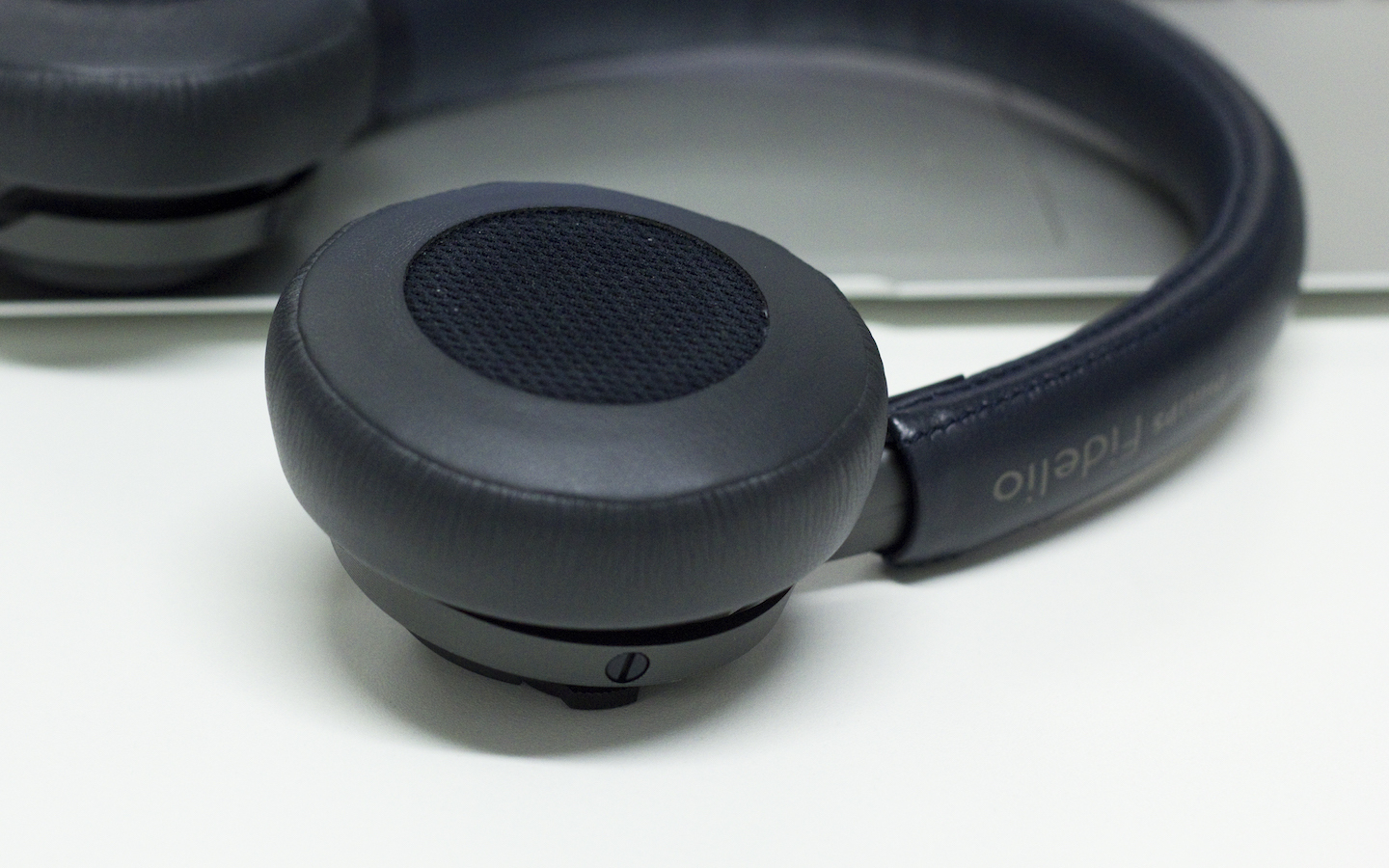 Philips Fidelio M1BT review