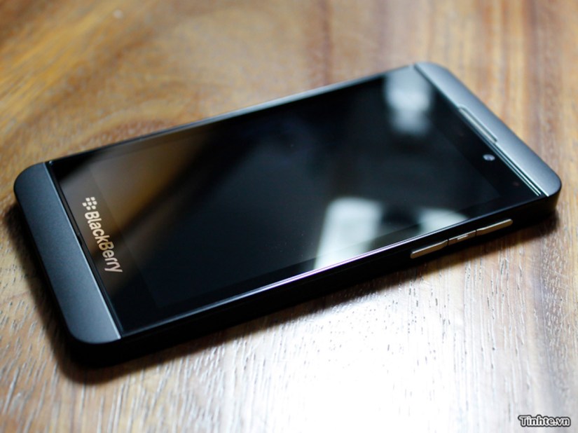 BlackBerry London is one fine piece of kit