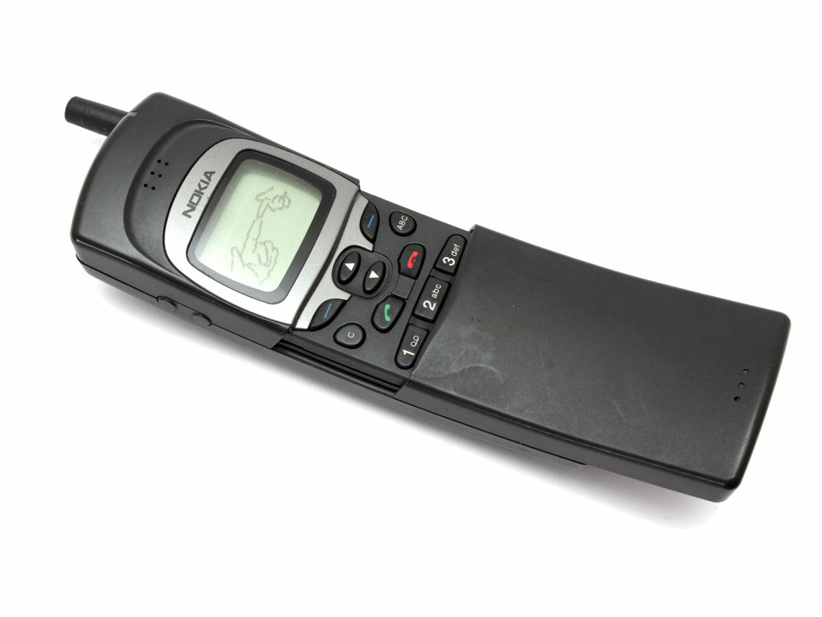 Nokia 8110 (1996)