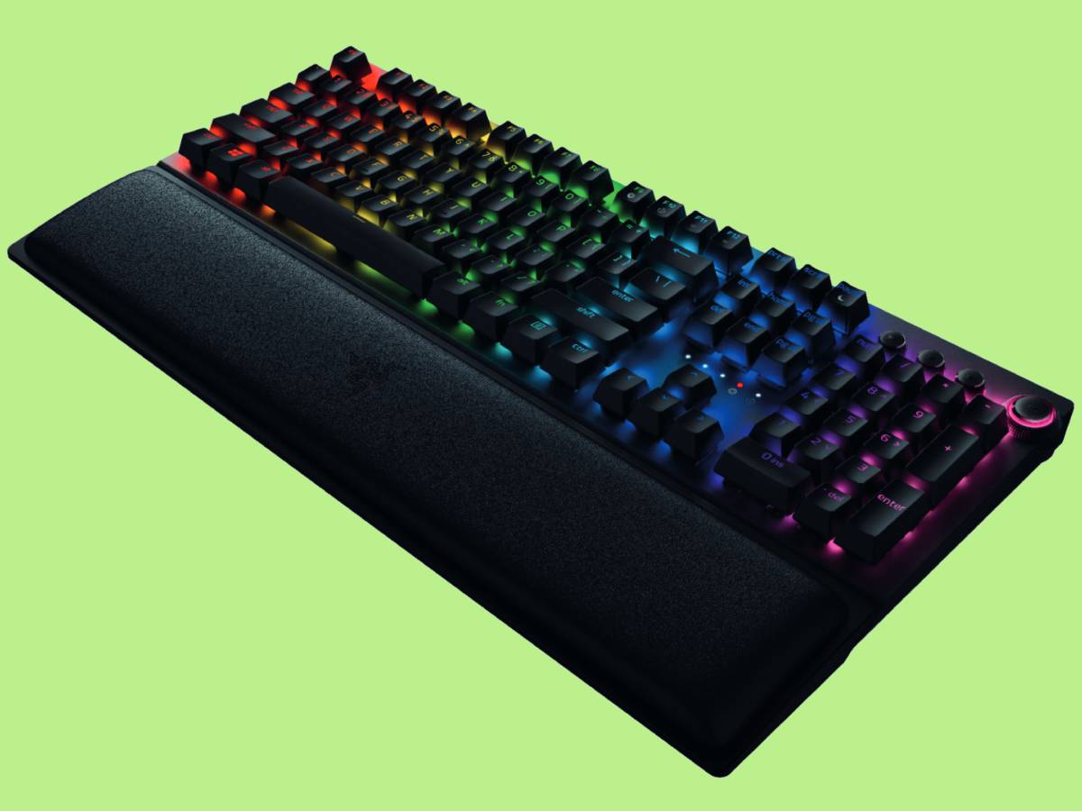 The kaleidoscopic clicker: Razer BlackWidow V3 Pro (£200)