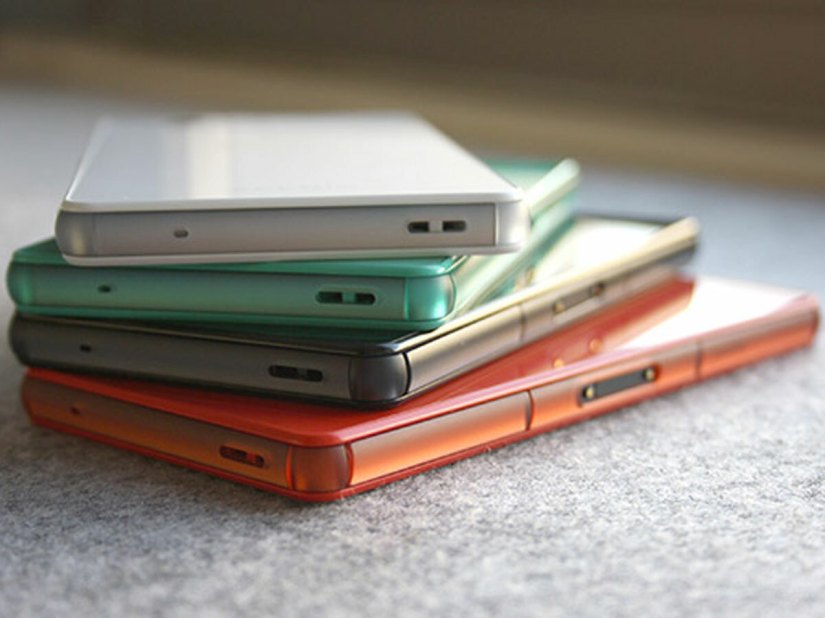 Sony Xperia Z3 Compact glimpsed in pre-release shots