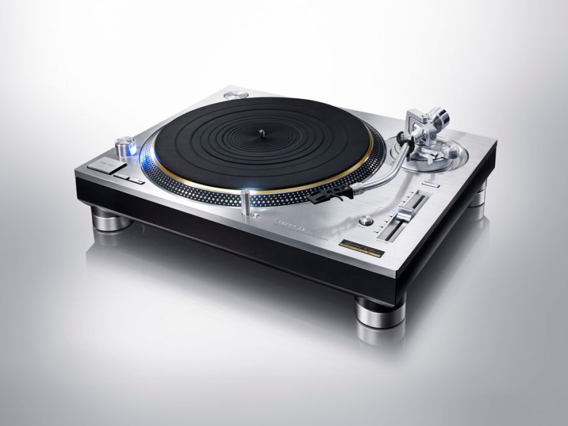 An icon returns: Technics SL-1200G on the way for vinyl addicts