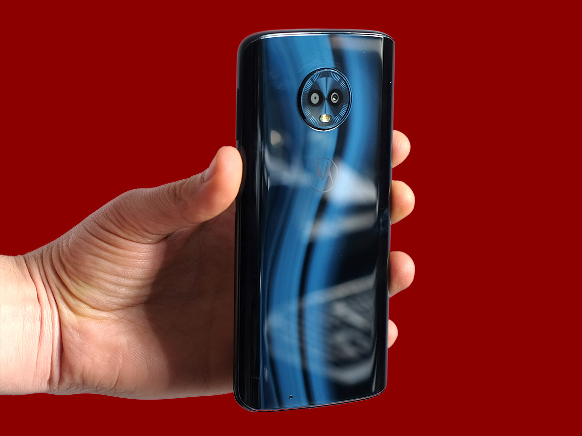 Motorola Moto G6 review: Design