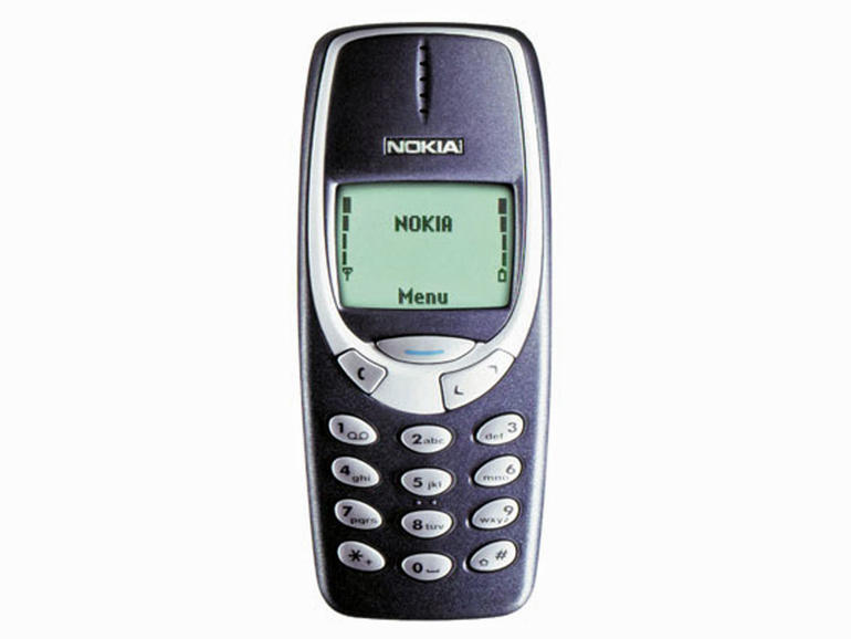 NOKIA 3310 (2000)