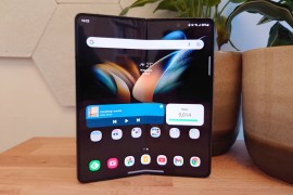 Samsung Galaxy Z Fold 4 review: mega multi-tasker