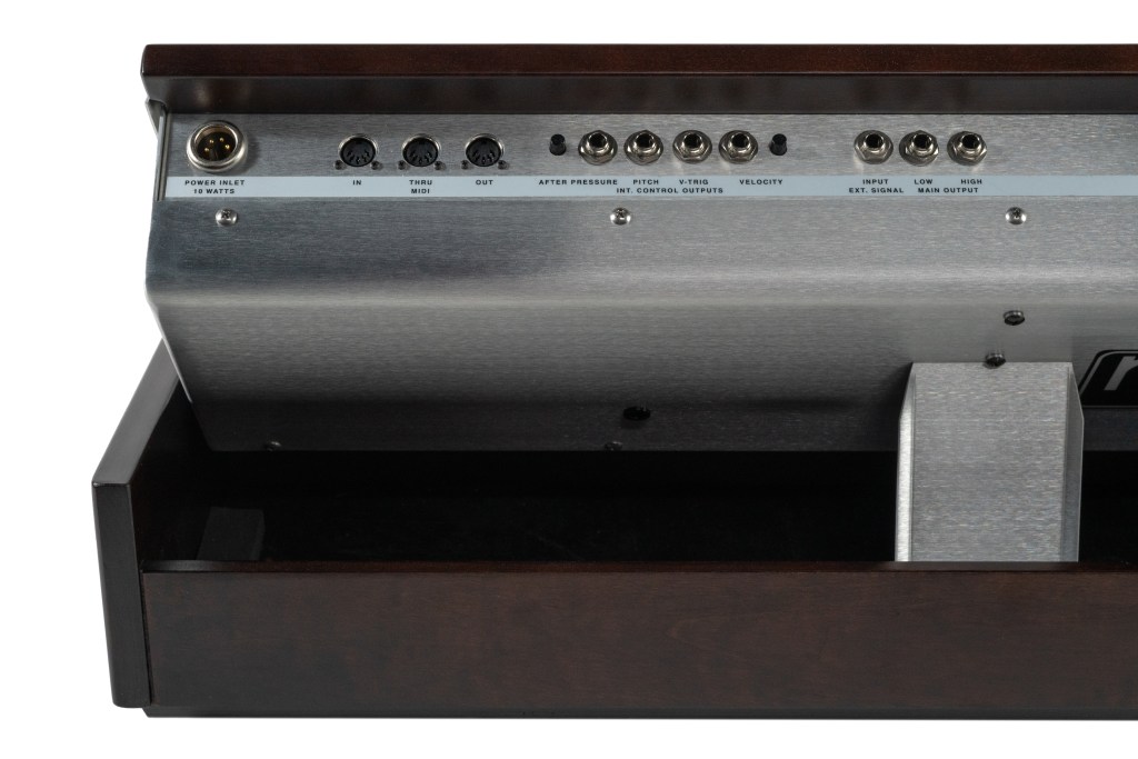 Minimoog Model D rear