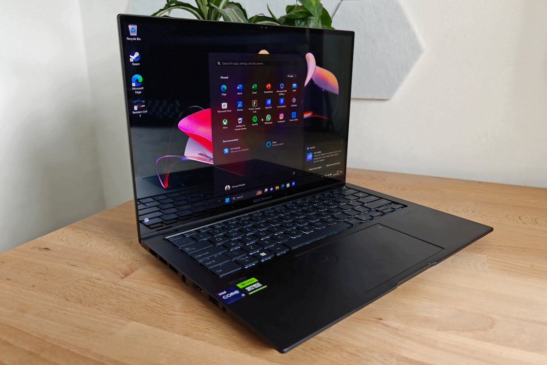 Asus Zenbook Pro 14 OLED lead