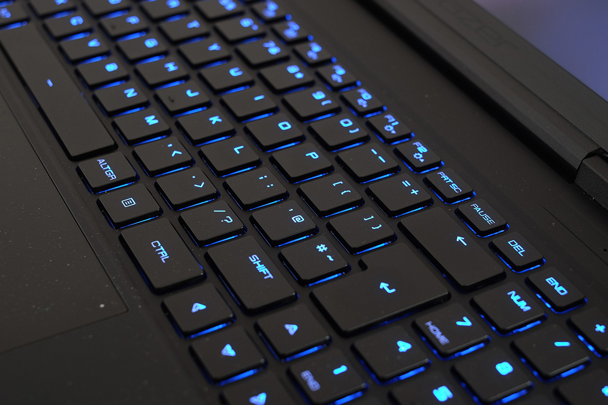 Medion Erazer X40 Beast review keyboard