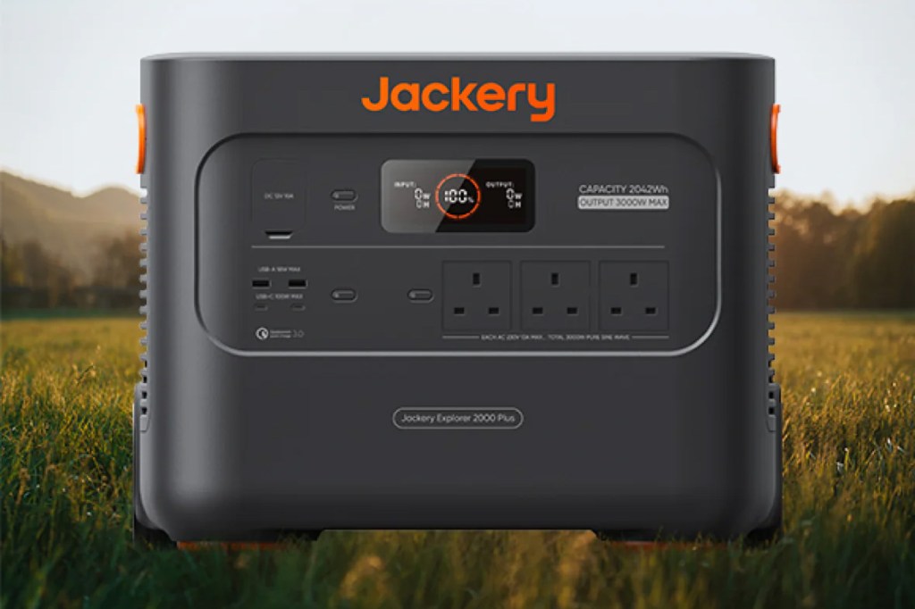 Jackery 2000 Plus