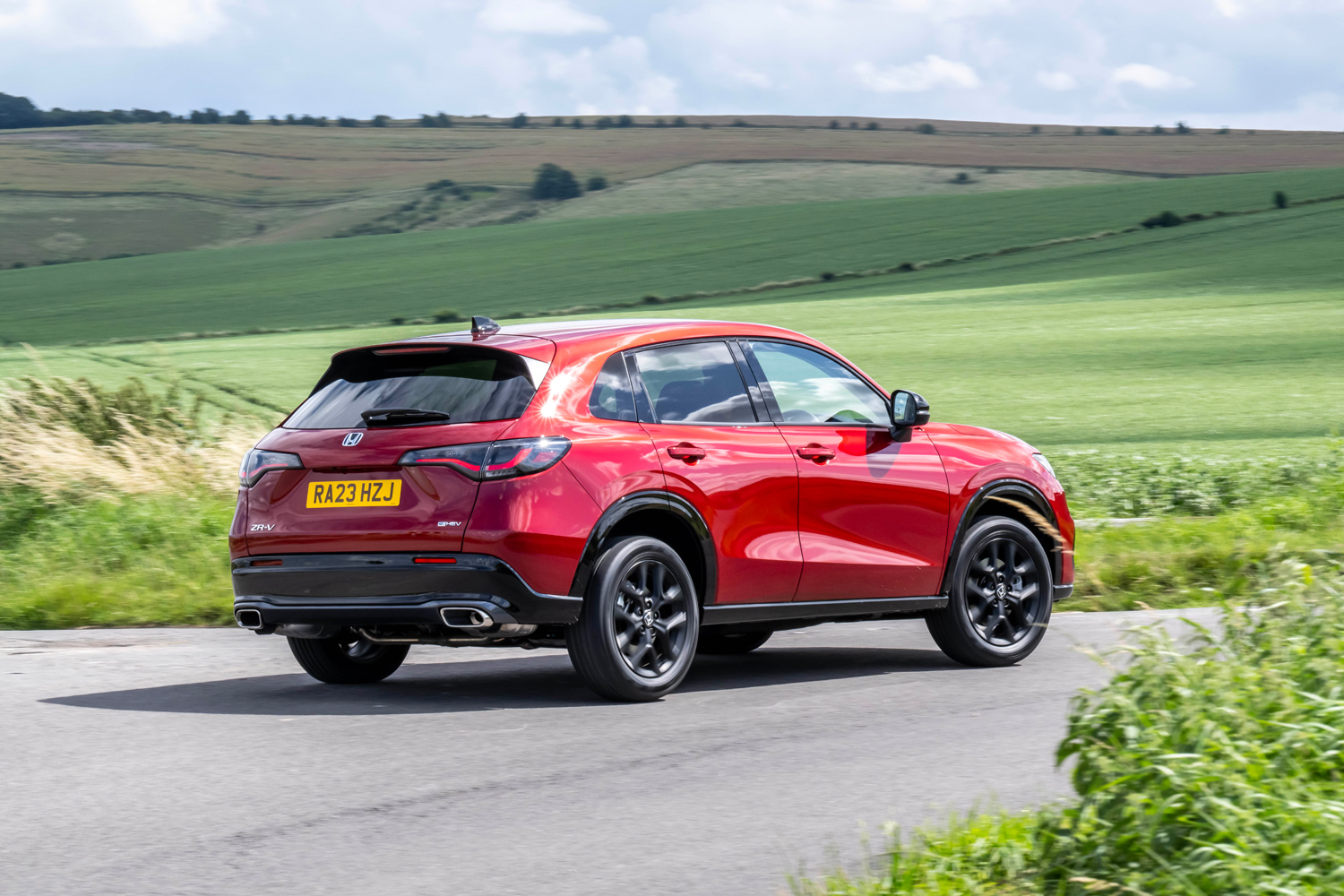 Honda ZR-V review cornering rear