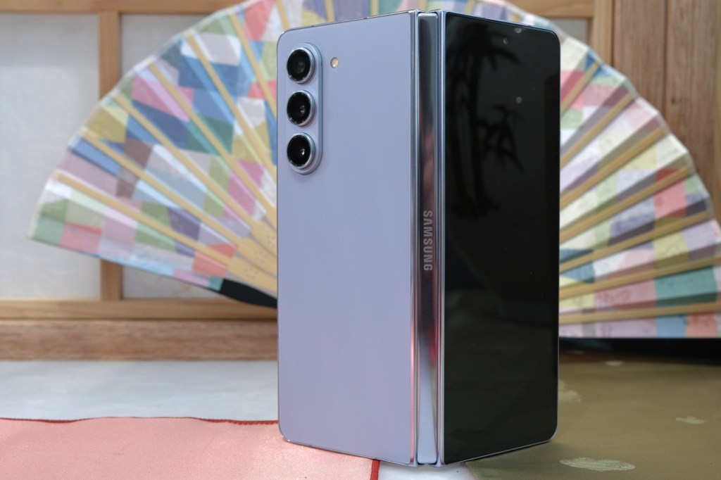 Samsung Galaxy Z Fold 5 review rear