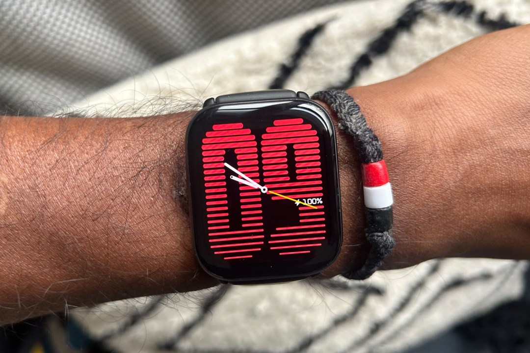 Amazfit Active on wrist time