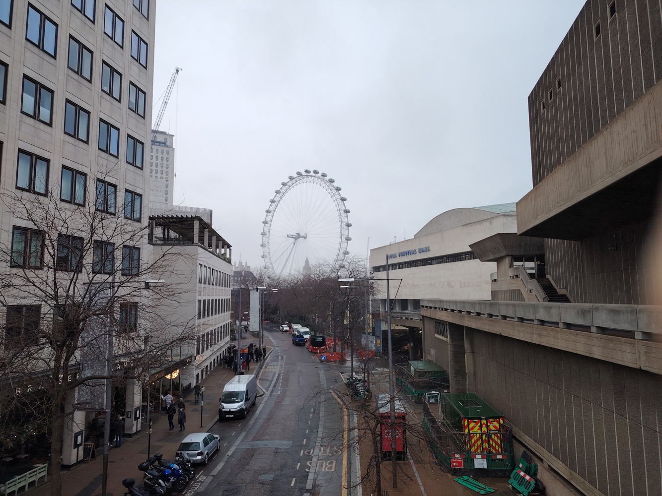 Honor Magic 6 Lite camera samples london eye