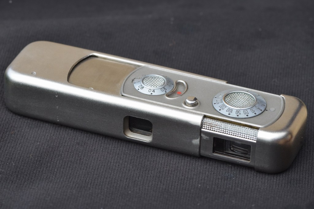 Minox Riga
By Dnalor 01 - Own work, CC BY-SA 3.0 at, https://commons.wikimedia.org/w/index.php?curid=27904032