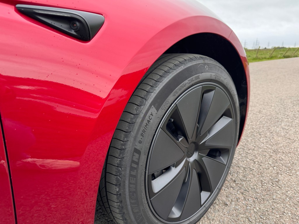 Tesla Model 3 wheels