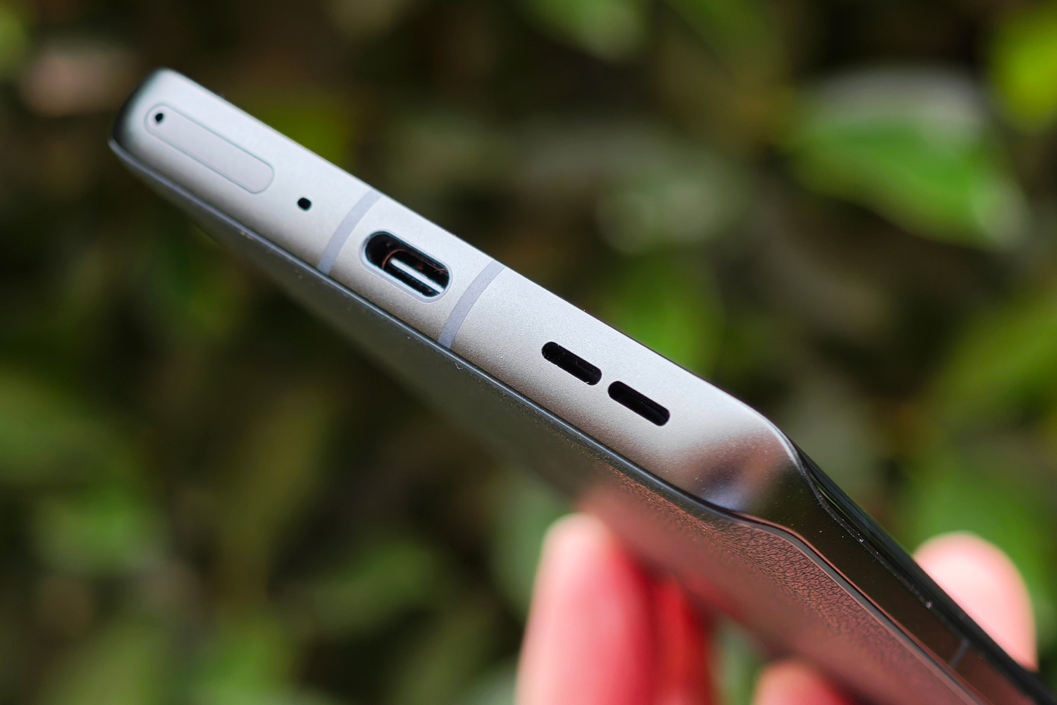 Motorola Edge 50 Ultra hands-on USB-C port