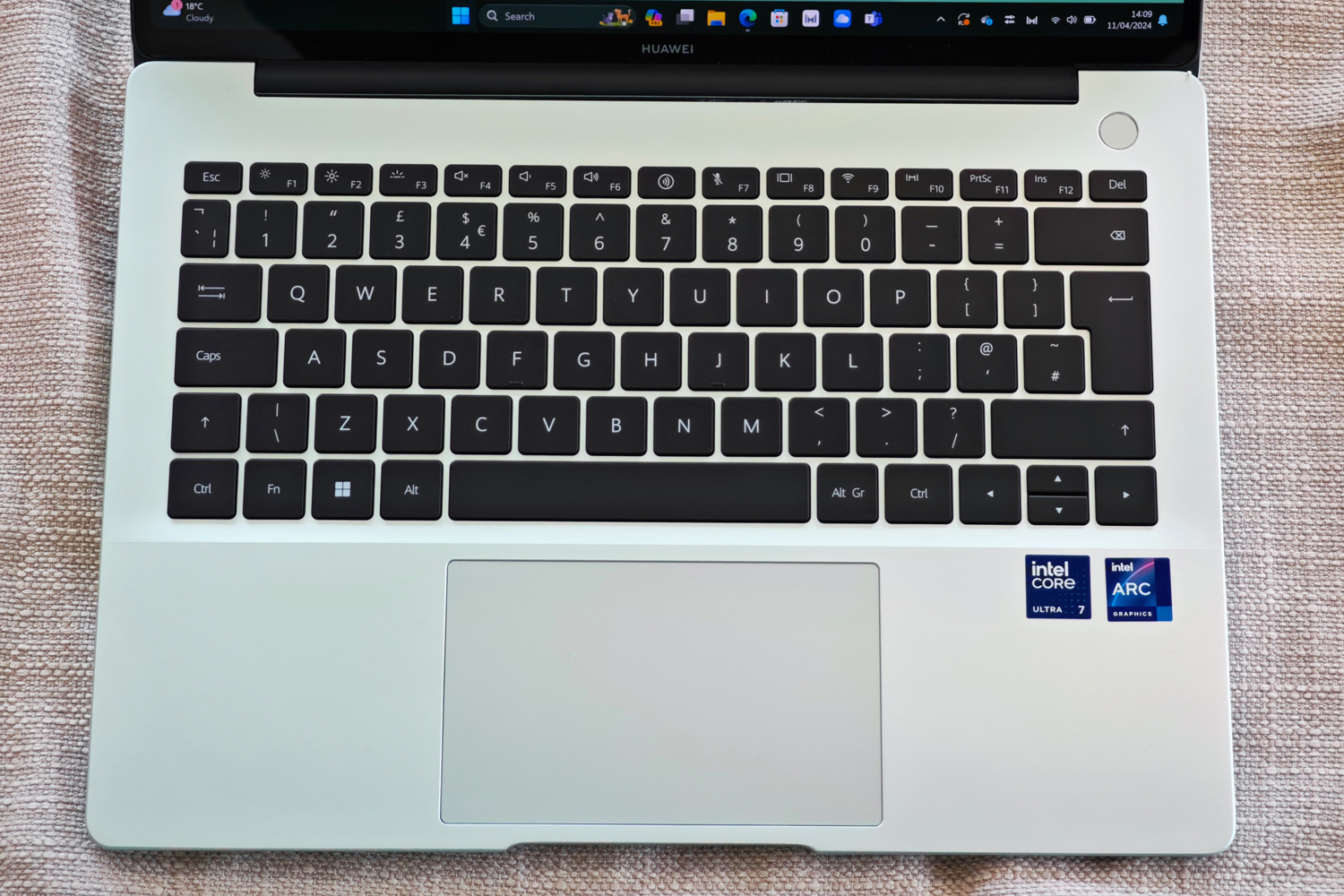 Huawei MateBook 14 2024 hands-on review keyboard tray